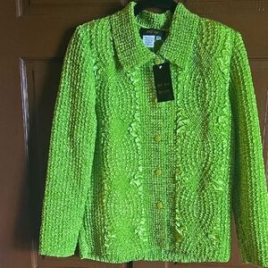 Bala Bala-Lime green long sleeved,collared,crinkled top stretchy,Size M NWT.